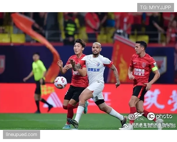 云南玉昆主场赛程密集,球队备战面临体能考验 云南玉昆主场赛程密集,球队备战面临体能考验